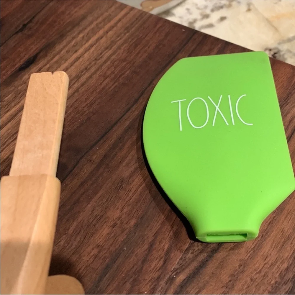 Rae Dunn spatula and cookie cutter set